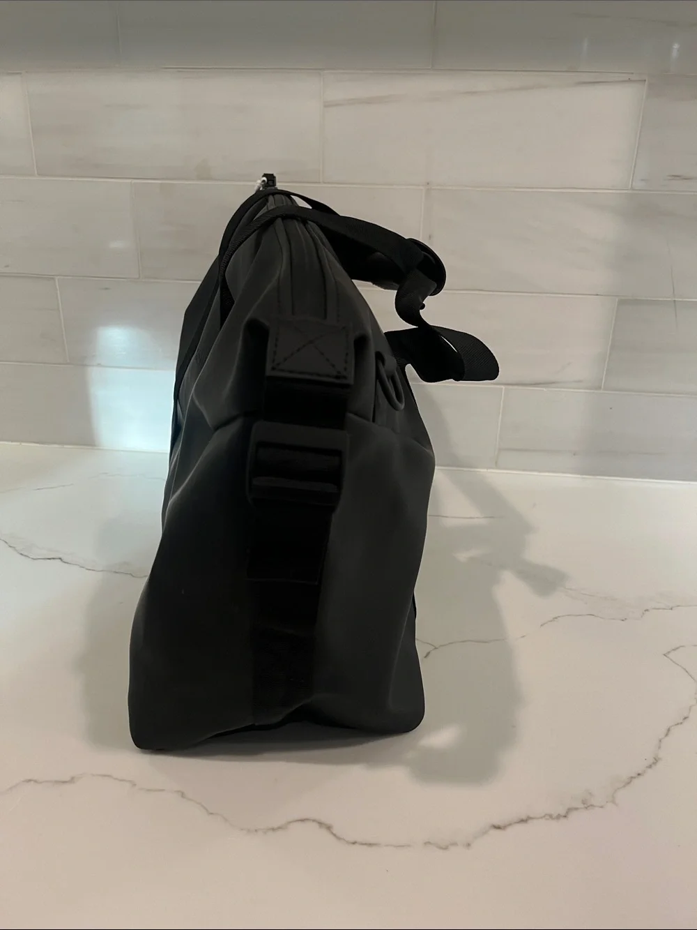 Rains NEW Hilo Weekend Bag Small in Black